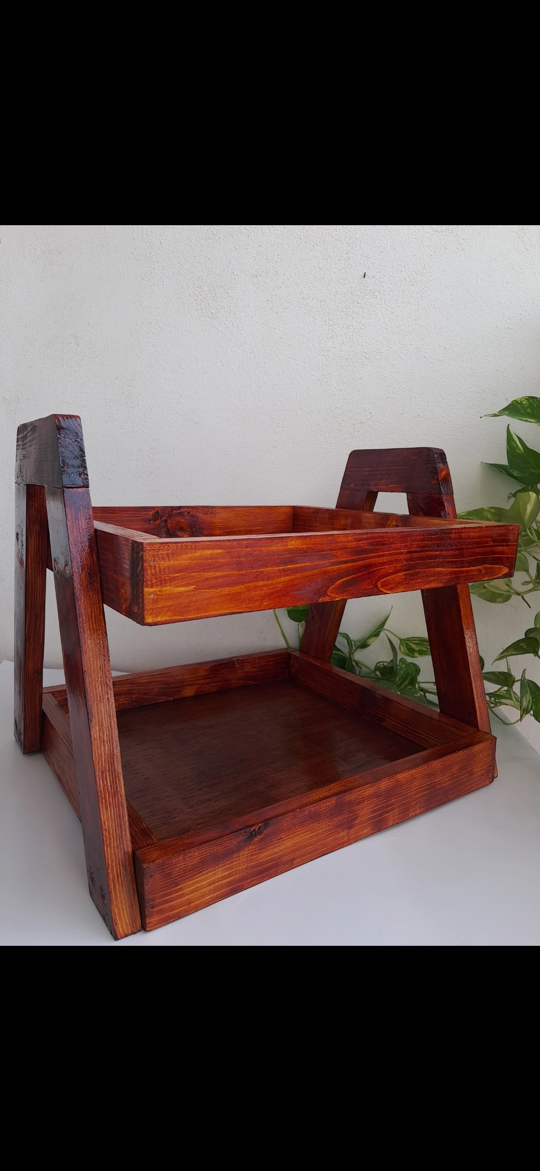 استند چوبی