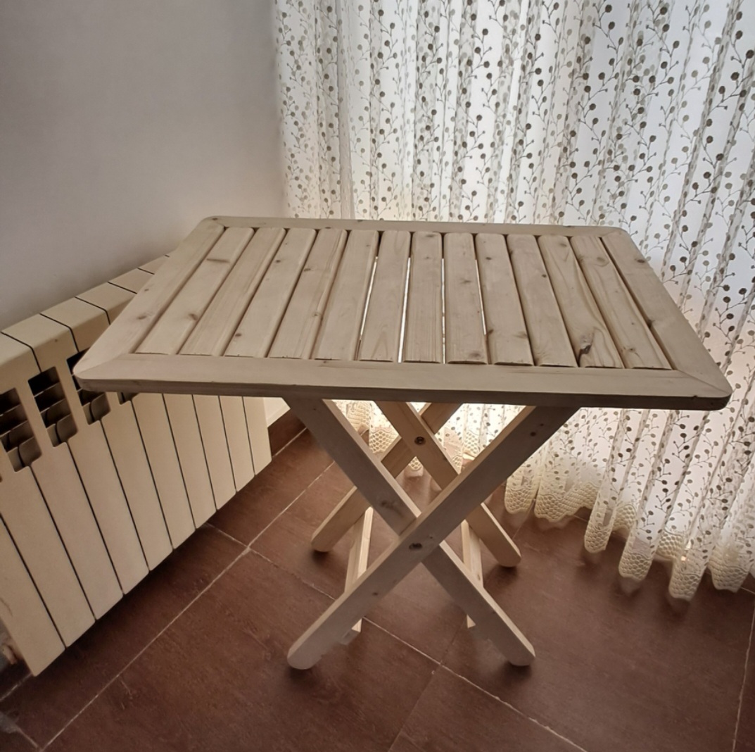 میز چهار نفره خودرنگ